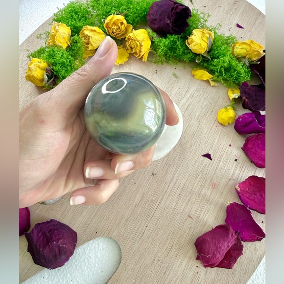 Selenite Sphere Holder + Orca Agate Sphere - Picture 4 of 8